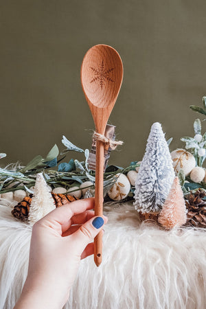 
            
                Load image into Gallery viewer, Wooden Snowflake Spoon + Cookie Cutter
            
        