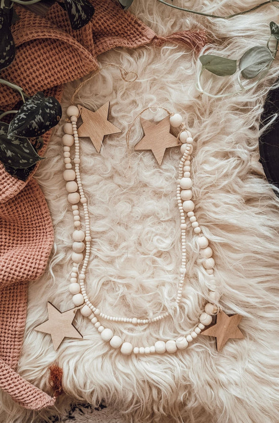 Load image into Gallery viewer, Wooden Star + Bead Garland
