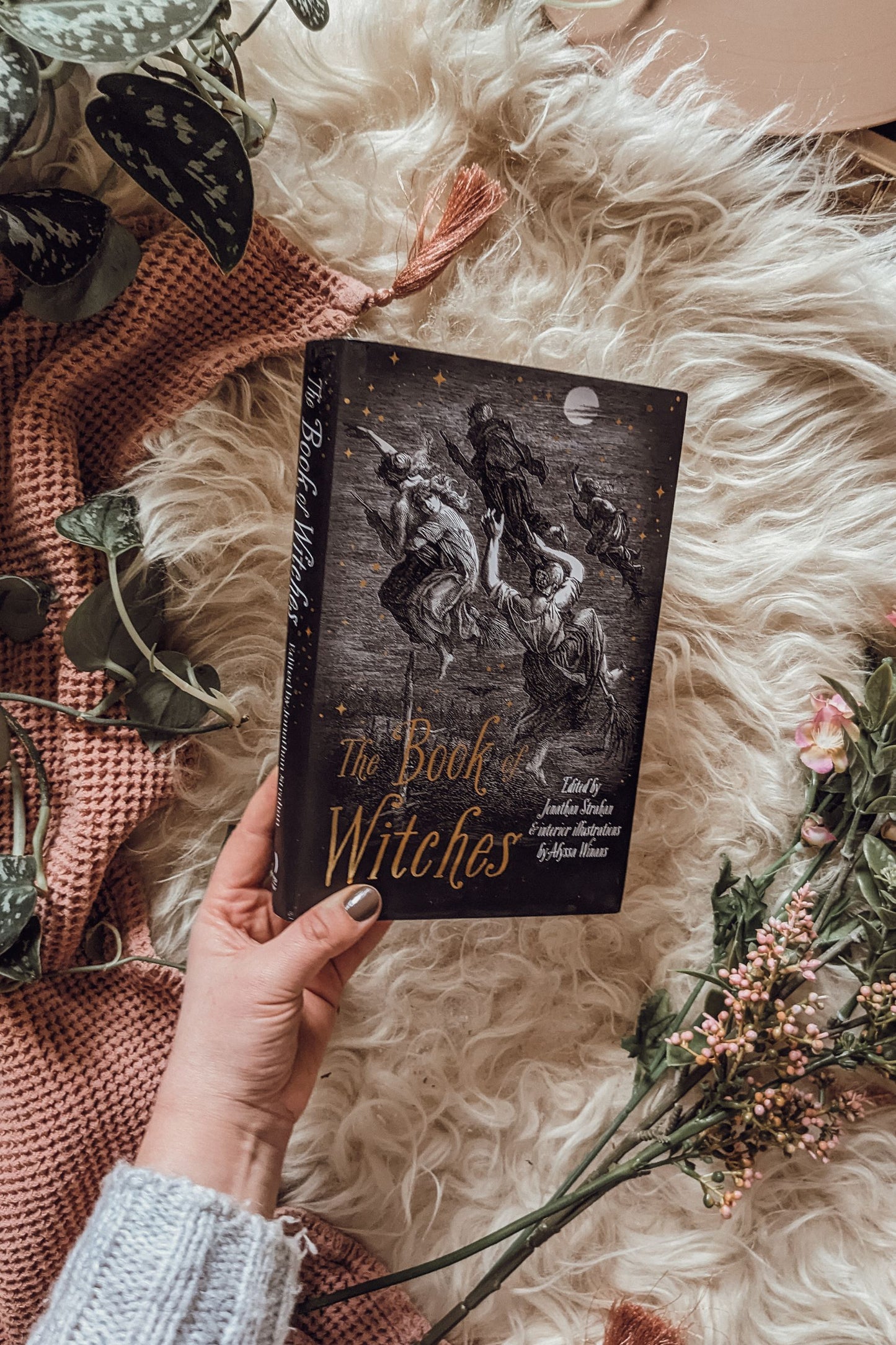 The Book of Witches: Short Stories