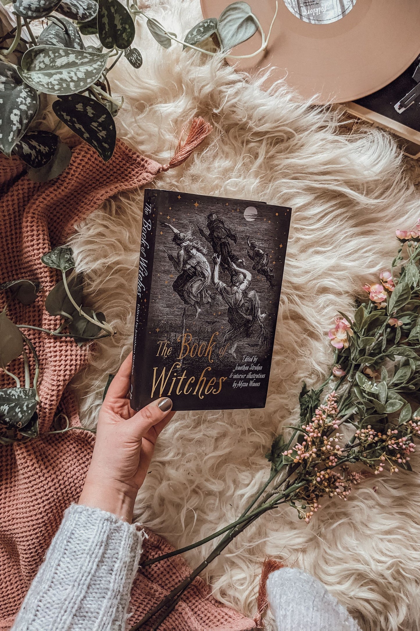 The Book of Witches: Short Stories