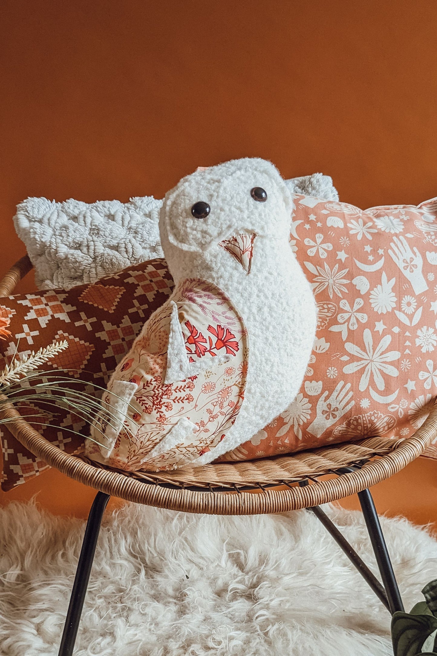 Load image into Gallery viewer, Luna The Owl Stuffed Cushion
