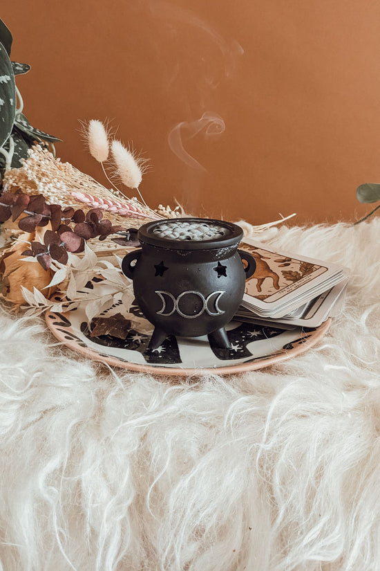 Cauldron Incense Kit