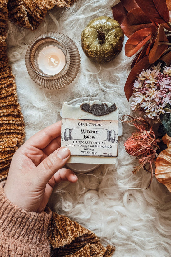 Load image into Gallery viewer, &amp;#39;Witches Brew&amp;#39; Handmade Soap Bar
